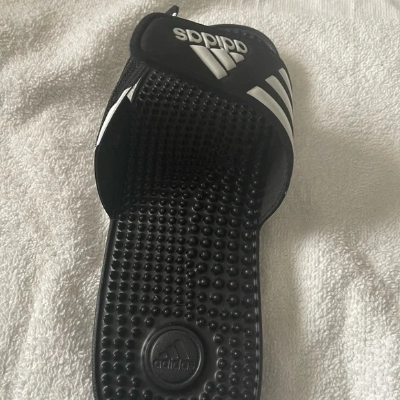 SOLD! Adidas Adissage Slides. Mens Size 7 Women’s 8. NWT! - Picture 4 of 4